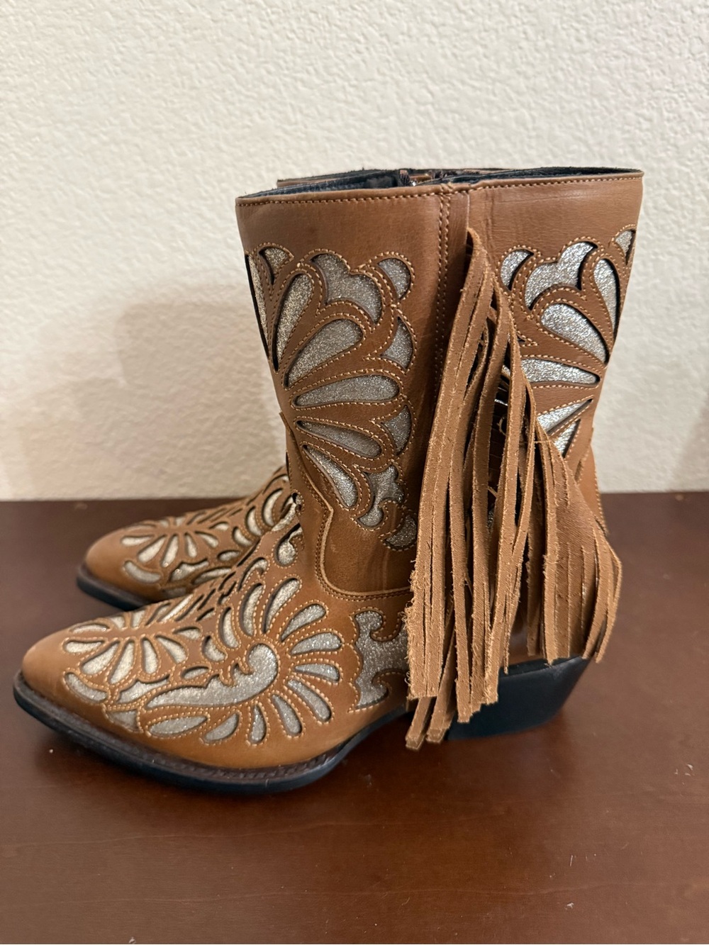 J.B. Dillon Reserve Tan Silver Glitter Fringe Western Cowgirl Boots 7B EUC - Picture 3 of 14